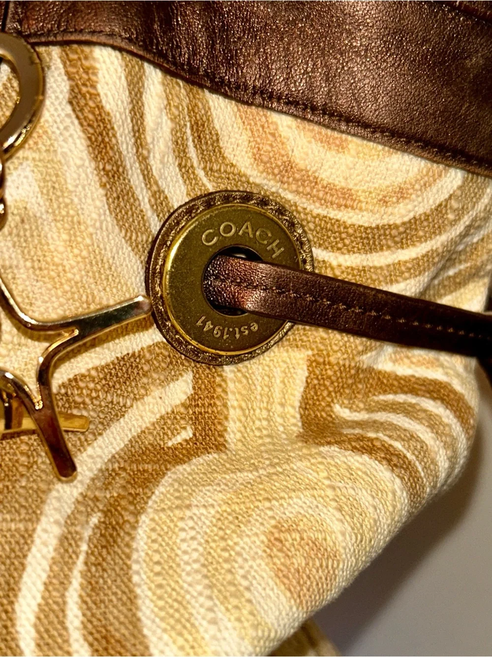 Coach Audrey Op Art Swirl Leigh Slim Tote . Vintage Y2K